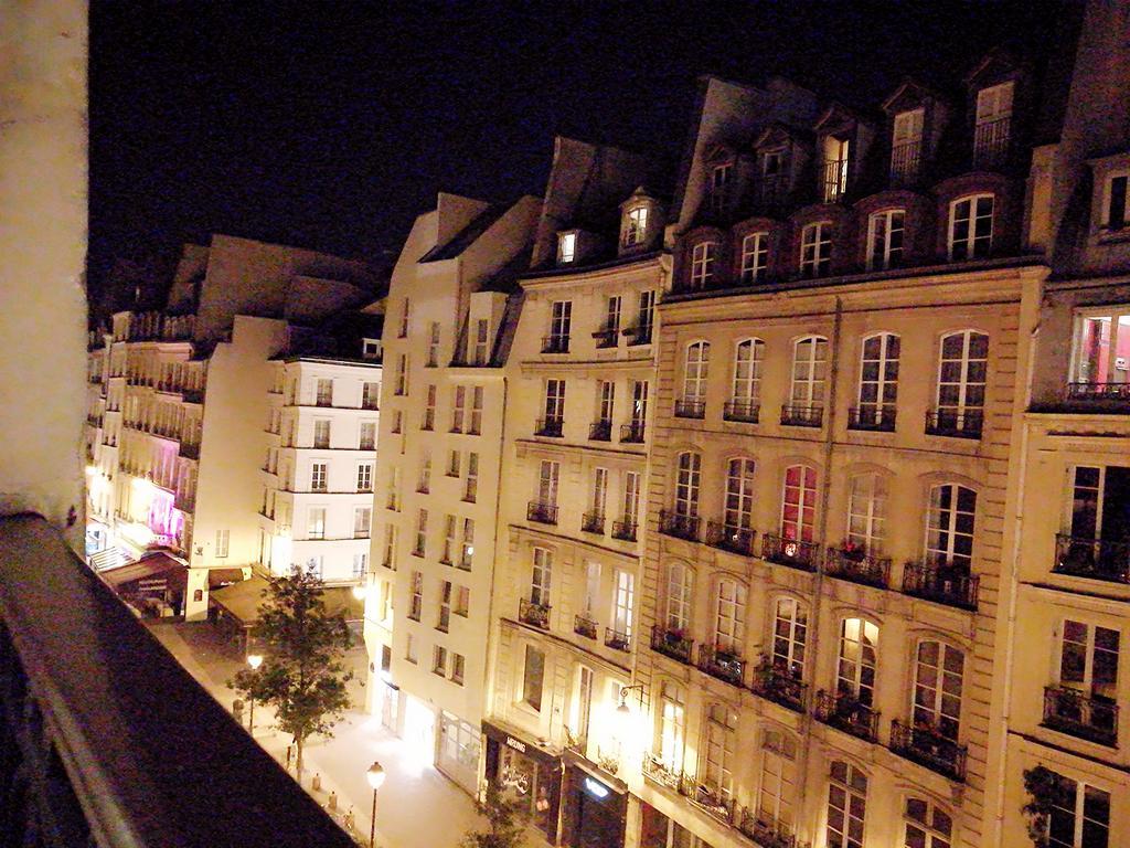 Innocents Apt Paris Luaran gambar