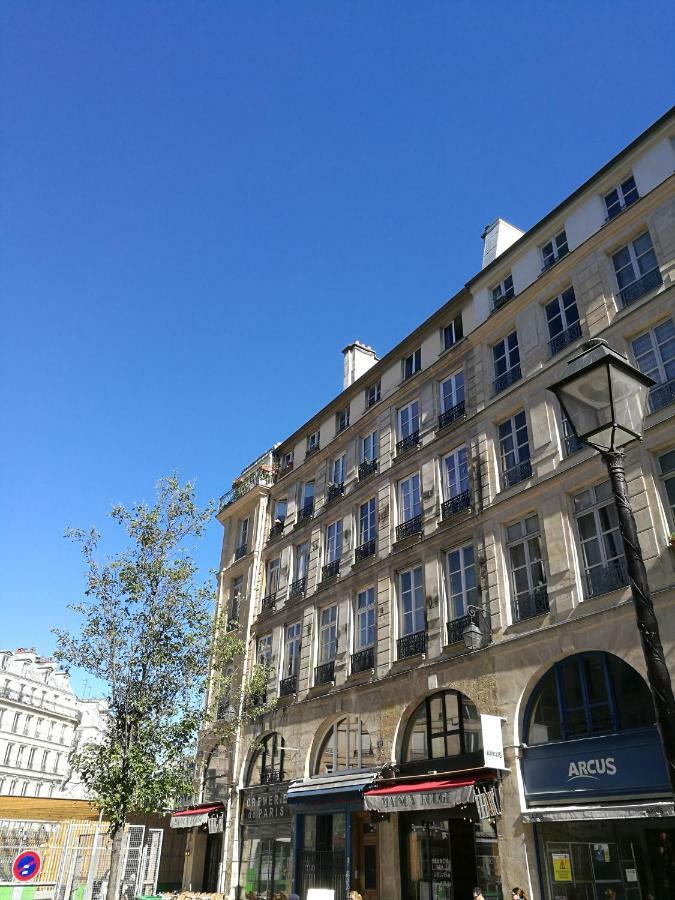 Innocents Apt Paris Luaran gambar