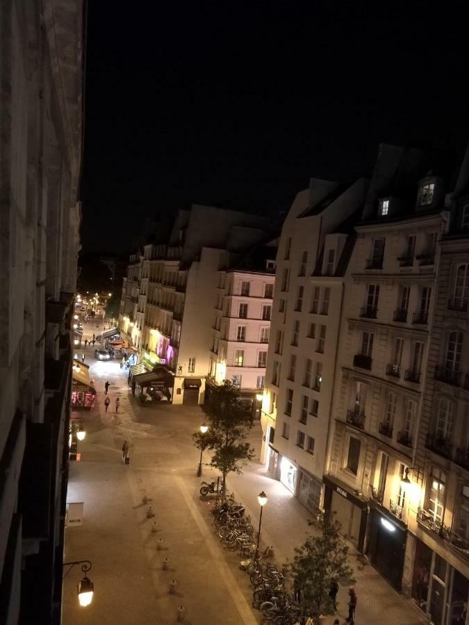 Innocents Apt Paris Luaran gambar