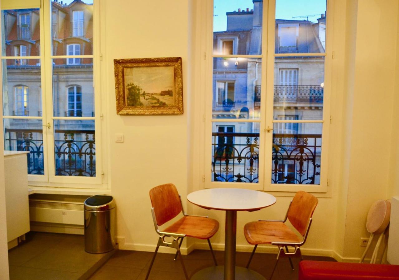 Innocents Apt Paris Luaran gambar